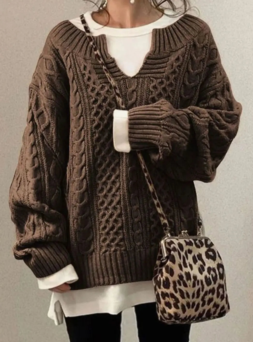 Oversized kabeltrui met V-hals en laagjeslook voor dames