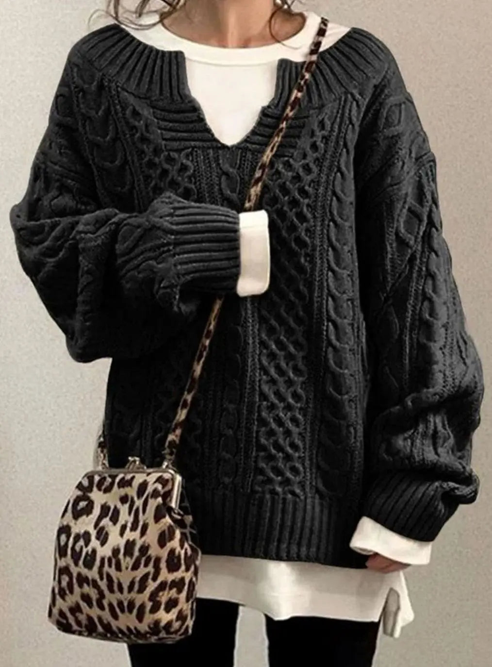 Oversized kabeltrui met V-hals en laagjeslook voor dames