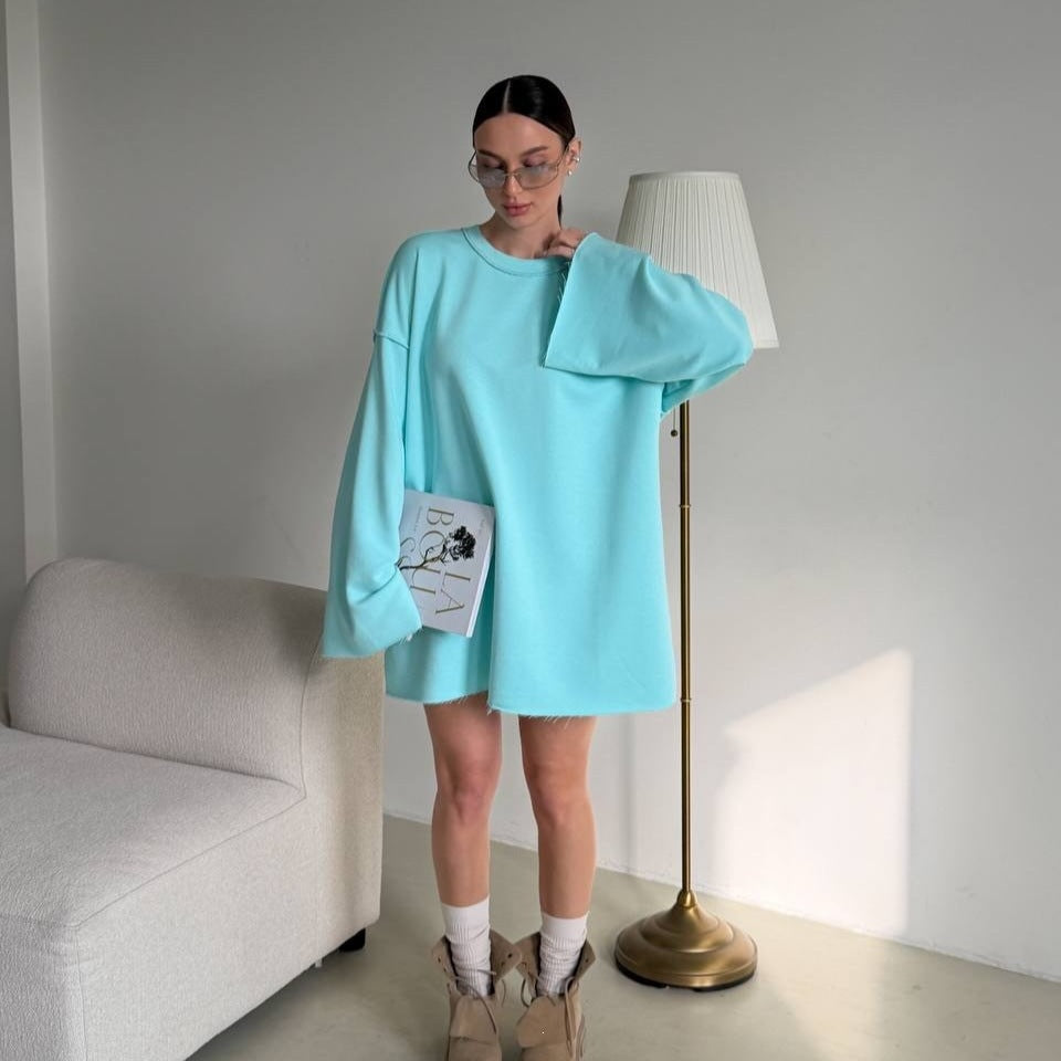 Oversized trui-jurk voor dames met brede trompetmouwen