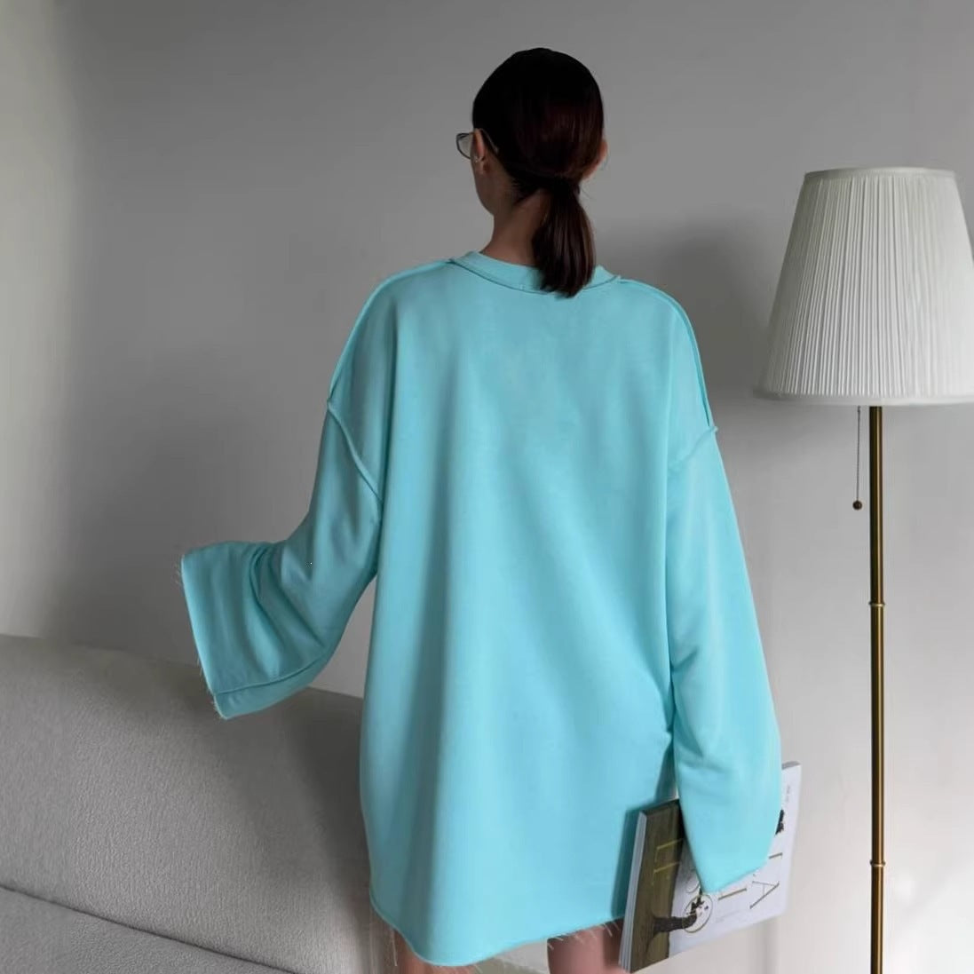 Oversized trui-jurk voor dames met brede trompetmouwen