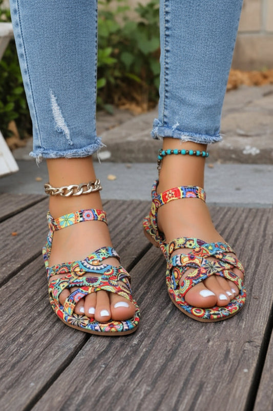 Platte dames sandalen met T-bandje en bohemien print - Zomercomfort