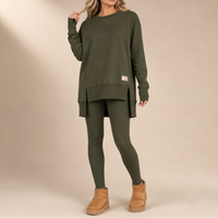 Set van top met splitmouwen en broek