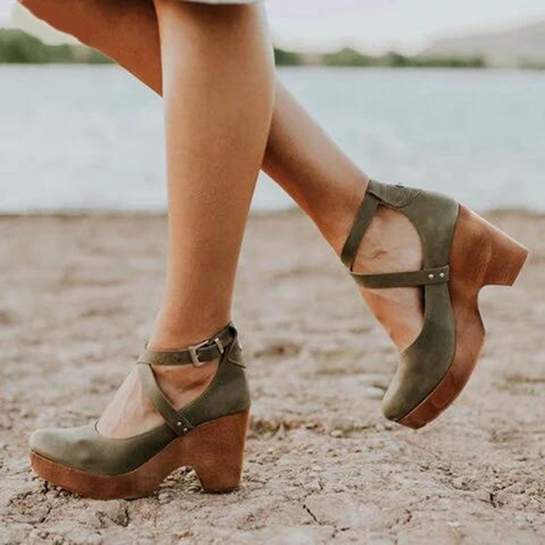 Siena Gesloten Teen Wedge Hakken