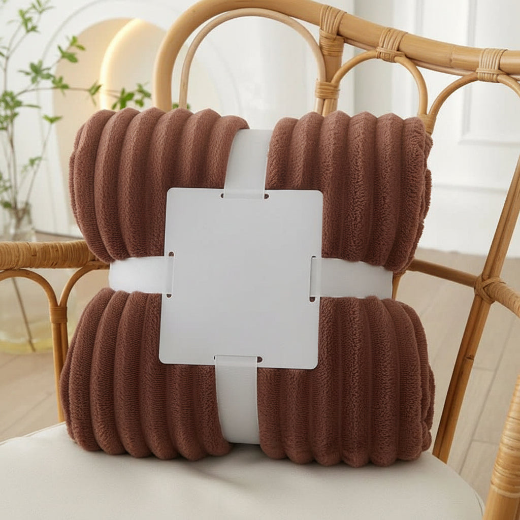 STRIPEWARM – Brede Flanellen Fleece Deken met Streep Patroon