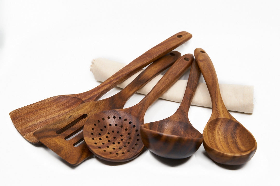 Walnoten Keukengerei Set (5 Stukken)