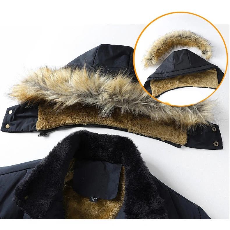 Warme herenjas met capuchon en bontkraag