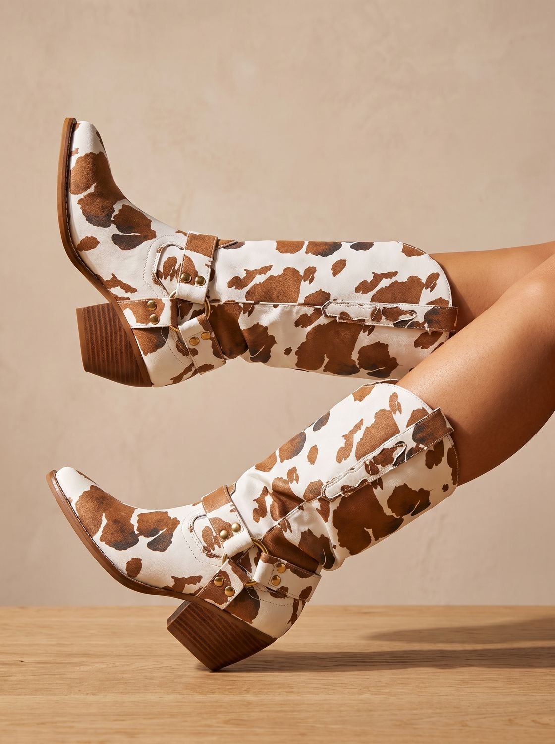 Western cowboylaarzen met koeienprint voor dames met spitse neus en blokhak