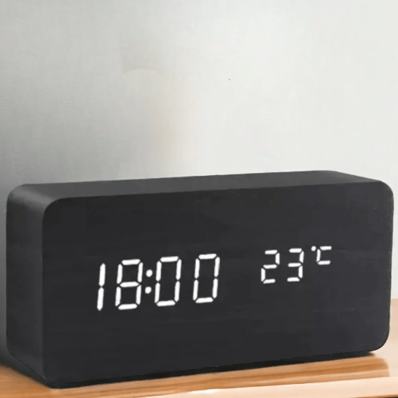 WOODSENSE – LED Houten Klok met Stemcontrole voor Stijlvolle Tijdweergave